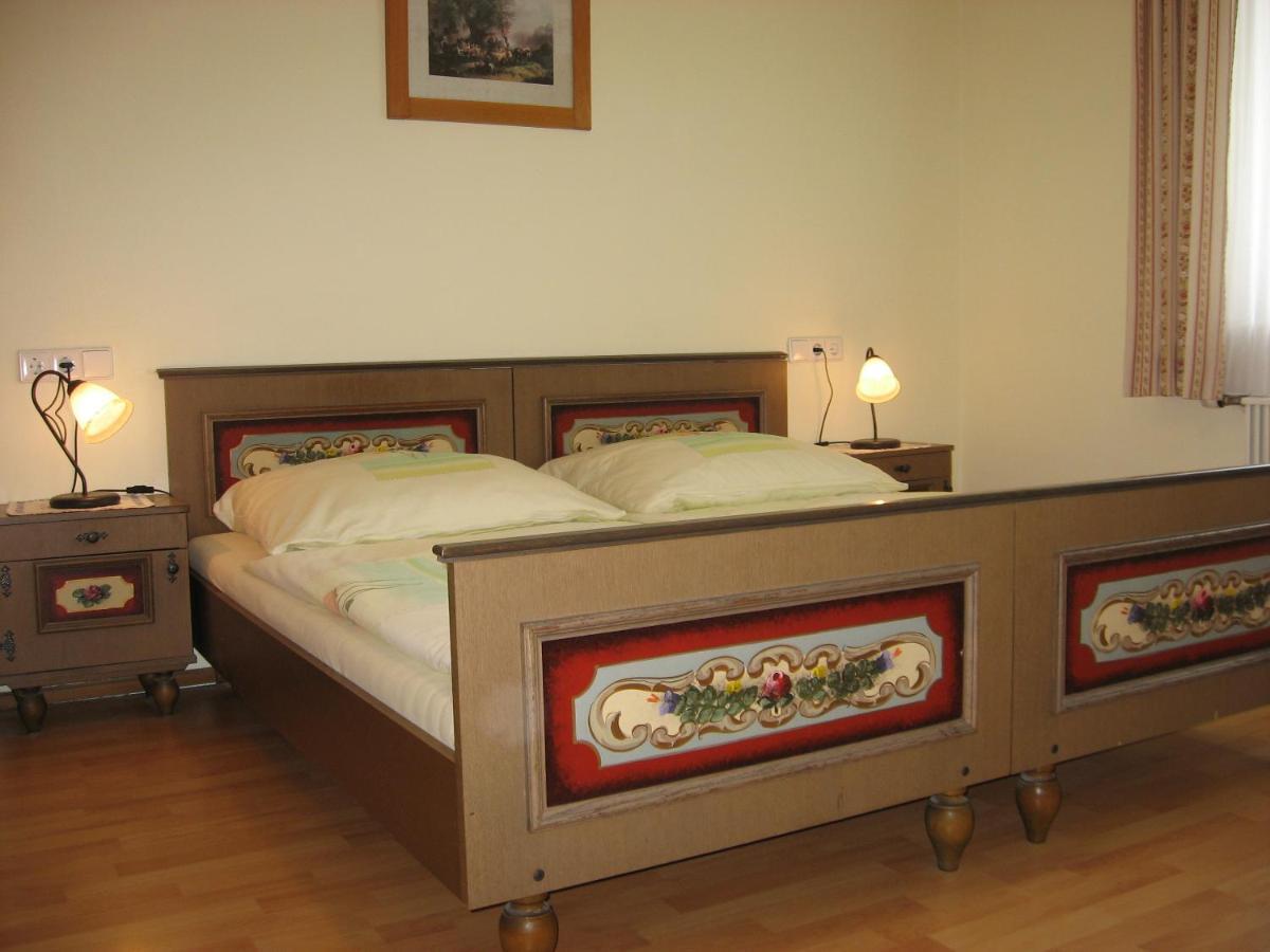 Maiburger Bed & Breakfast Талгау Екстериор снимка